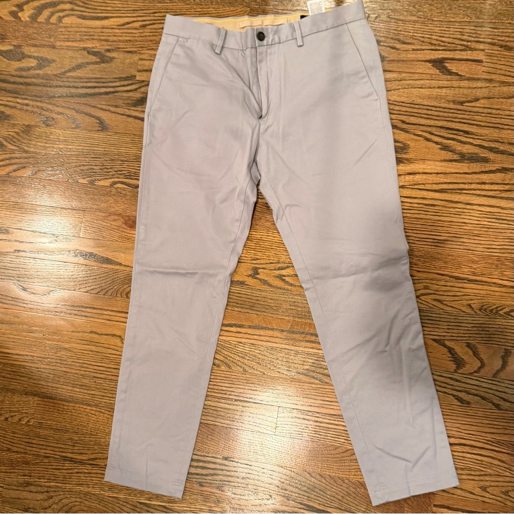 Men's Banana Republic Light Gray Casual Chino Pants 32x30